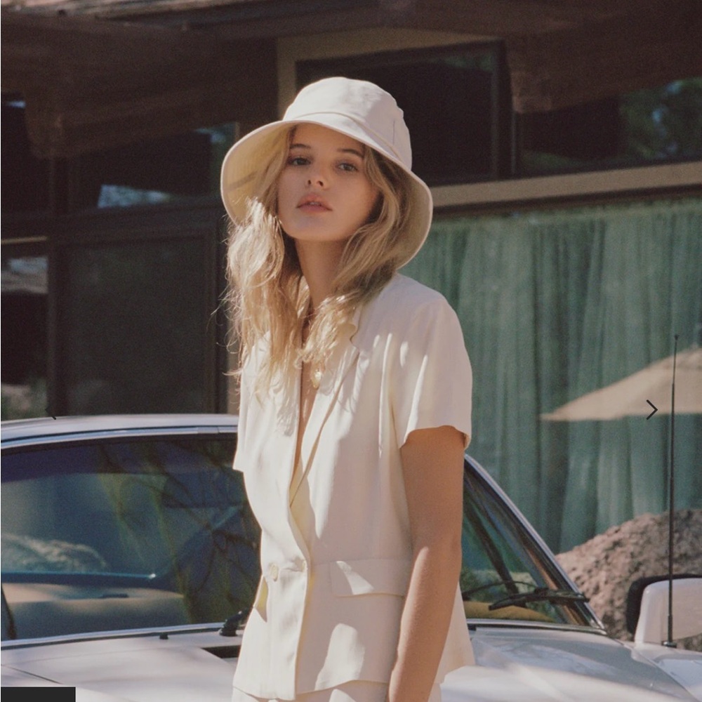 Lack of Color beige soft cotton bucket hat